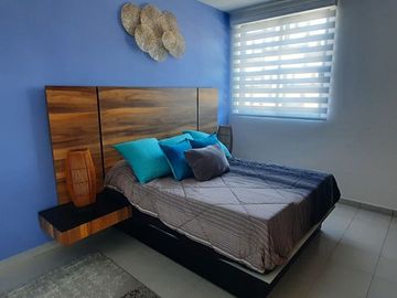Hermosa Casa con Bonitos Acabados, Super bien Distribuida. (Zona Pueblito Colonial)