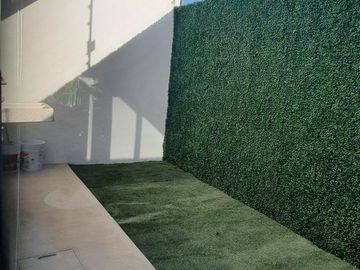 Hermosa Casa con Bonitos Acabados, Super bien Distribuida. (Zona Pueblito Colonial)