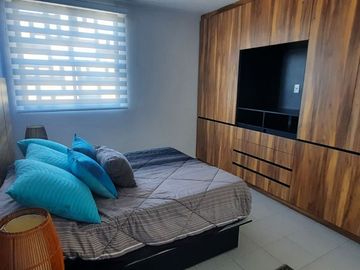 Hermosa Casa con Bonitos Acabados, Super bien Distribuida. (Zona Pueblito Colonial)