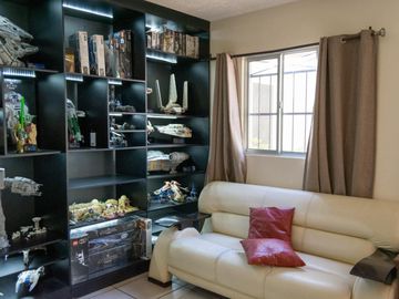 Casa amueblada en renta en Urbi Villa Alameda, Los Fresnos Residencial.