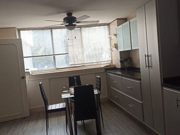 VENDO  APARTAMENTO EN VERSALLES