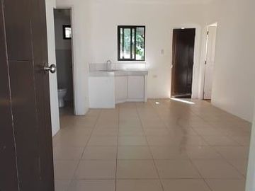 3BR 3T&B 1CG H&L in Cainta near Marcos Hiway