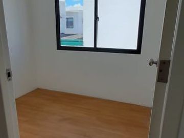 3BR 3T&B 1CG H&L in Cainta near Marcos Hiway