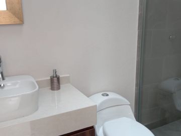 Una Casa con Laguna, Alberca, Jardín, Gym, Spa en Oaxtepec Morelos