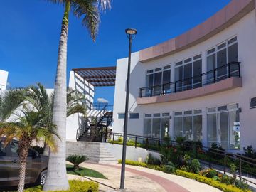 Una Casa con Laguna, Alberca, Jardín, Gym, Spa en Oaxtepec Morelos