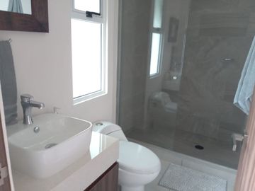 Una Casa con Laguna, Alberca, Jardín, Gym, Spa en Oaxtepec Morelos