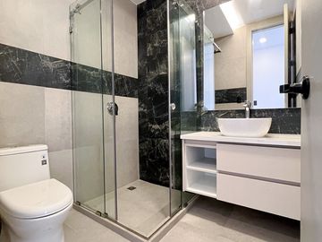 En venta departamento  VIP en la ciudadela de los Arquitectos cerca de la Universidad Técnica Particular de Loja