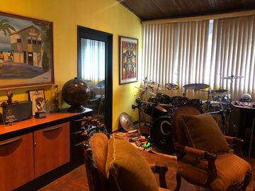 DEPARTAMENTO GRANDE DE 2 DORMITORIOS EN URDESA