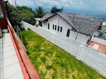 VENTA CASA Miravalle, Cumbayá