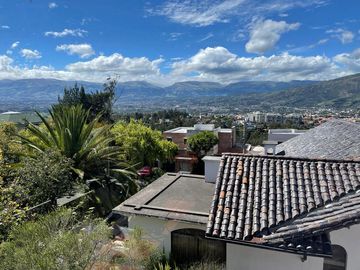 VENTA CASA Miravalle, Cumbayá