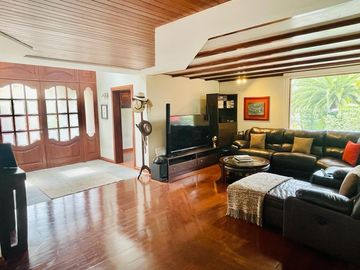 VENTA CASA Miravalle, Cumbayá