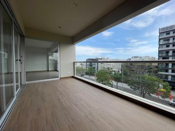 Venta Duplex de Estreno con Areas Comunes en Chacarilla Surco