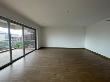 Venta Duplex de Estreno con Areas Comunes en Chacarilla Surco