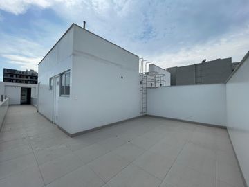 Venta Duplex de Estreno con Areas Comunes en Chacarilla Surco