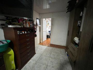 CASA DE DOS DEPARTAMENTOS EN VENTA EN PORTOVIEJO