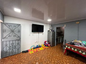 CASA DE DOS DEPARTAMENTOS EN VENTA EN PORTOVIEJO