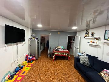CASA DE DOS DEPARTAMENTOS EN VENTA EN PORTOVIEJO