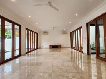 Disewakan Rumah Huk Mewah Siap Huni Area Cipete Jakarta Selatan