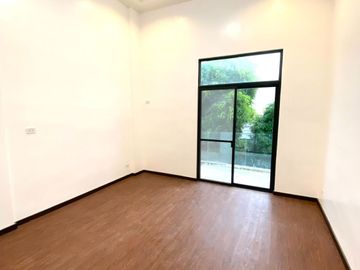 Brand New Modern Corner Lot House for Sale in Molave Park, Paranaque