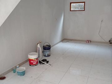 DIJUAL CEPAT RUMAH MINIMAIS 2 LANTAI SIAP HUNI @ MARGAWANGI BUAHBATU