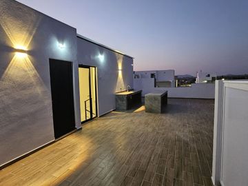 Hermosa Residencia En Valle Imperial de 4 Recamaras