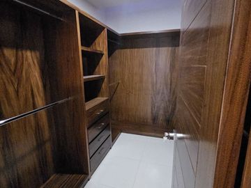 Hermosa Residencia En Valle Imperial de 4 Recamaras