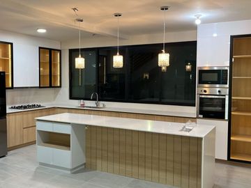 Casa nueva recién remodelada en renta en Monte de Calabria Residencial