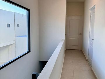 Casa nueva recién remodelada en renta en Monte de Calabria Residencial