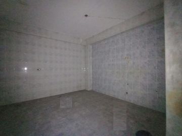 VENDO LOCAL COMERCIAL EN MIRAFLORES
