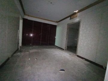 VENDO LOCAL COMERCIAL EN MIRAFLORES
