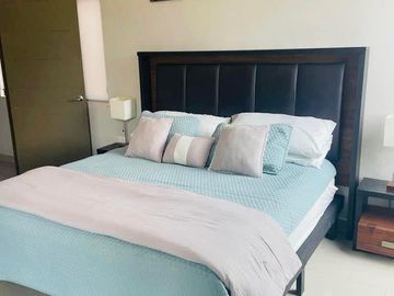 Casa en Renta o VENTA TOTALMENTE AMUEBLADA &  NUEVA en Zona Consulado! VENERO