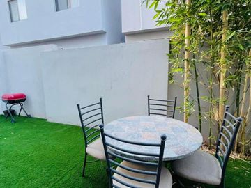 Casa en Renta o VENTA TOTALMENTE AMUEBLADA &  NUEVA en Zona Consulado! VENERO