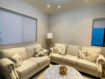Casa en Renta o VENTA TOTALMENTE AMUEBLADA &  NUEVA en Zona Consulado! VENERO