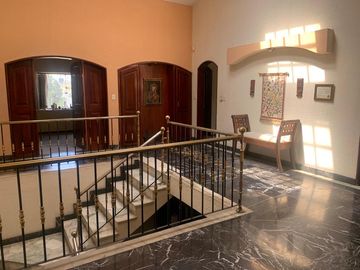 Casa de Venta 677m2 - Sector Cumbaya