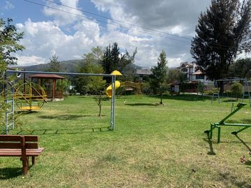 Casa de Venta 677m2 - Sector Cumbaya