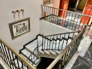 Casa de Venta 677m2 - Sector Cumbaya
