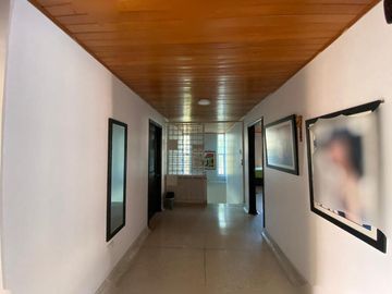 HERMOSA CASA DE ESQUINA EN BARRIO LA  CUMBRE DE BARRANQUILLA 4 ALCOBAS Y  AREA DE 381MTS