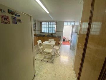 HERMOSA CASA DE ESQUINA EN BARRIO LA  CUMBRE DE BARRANQUILLA 4 ALCOBAS Y  AREA DE 381MTS