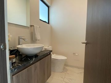 CASA EN VENTA METEPEC CERCA DEL PARQUE BICENTENARIO
