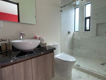 CASA EN VENTA METEPEC CERCA DEL PARQUE BICENTENARIO