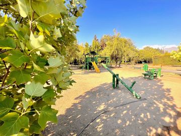 Sitio Av.El Valle, Algarrobos, Chicureo Oriente