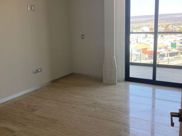 JURIQUILLA UBICADISIMO DEPARTAMENTO IMPECABLE EN PRIVADA AMENIDADES ALBERCA 2 RECAMARAS