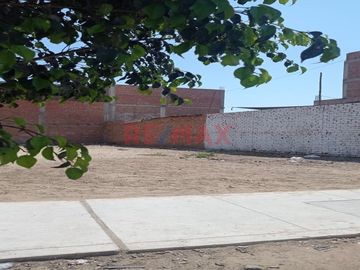 1034916 Venta De Terreno En Plena Av. Villareal - Makro - 147.39 M2