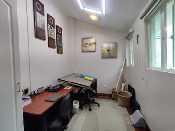 Casa de Venta en sector Embajada Americana, Norte de Quito