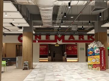 VEDO LOCAL COMERCIAL 1ER PISO CC GAMA GAMARRA MODE ´PLAZA