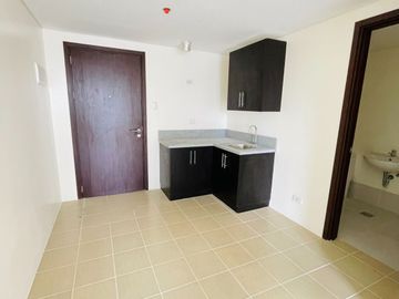 2 Bedroom 15,000 Monthly, Zero Downpayment Empire East Highland 5 Years to Pay Rent to own Condo Pasig-Cainta nr. Araneta Cubao,Marikina,Katipunan,Ort