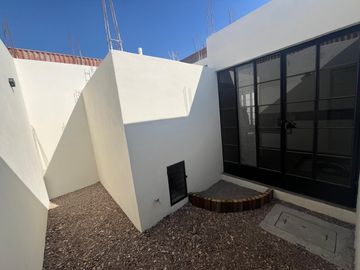 BARATA CASA CAMPESTRE EN COMUNIDAD SAN JOSE AMISTAD CERCA UNIVERSIDADES, PRESIDENCIA, EN SAN MIGUEL DE ALLENDE, GUANAJUATO