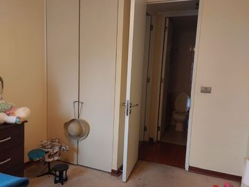VENDO DEPARTAMENTO A PASOs DEL METRO BILBAO EN PROVIDENCIA.