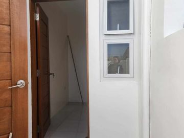 For Sale: Elegant H&L 6BR 6T&B Bgy San Jose, Antipolo, Rizal