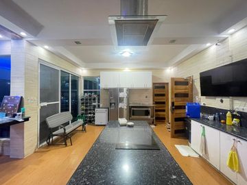 FOR SALE PRE OWNED GOOD BUY VAST HOME IN PAMPANGA NEAR NLEX & CLARK